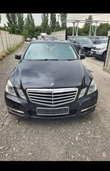 Capota fata / Bara fata / Trager/ Far stanga/ Far dreapta/ Aripi fata / Radiatoare Mercedes w212 2.2 cdi 2013