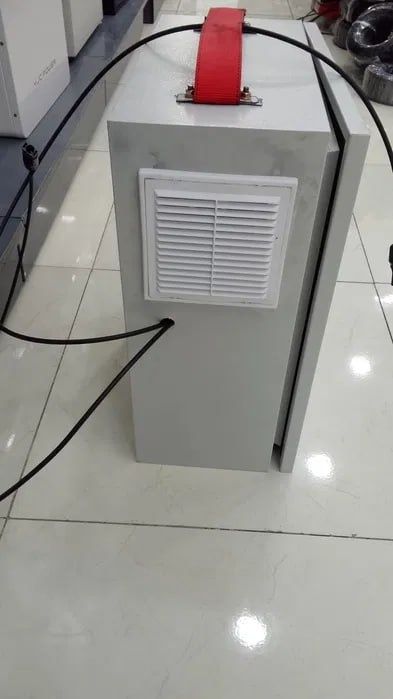 Litiy batareyali UPS