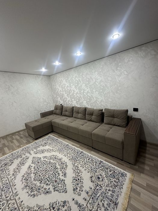 Продам Диван в хорошем состоянии