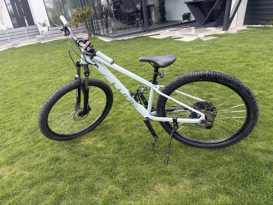 Bicicleta Cube 27,5 inchi