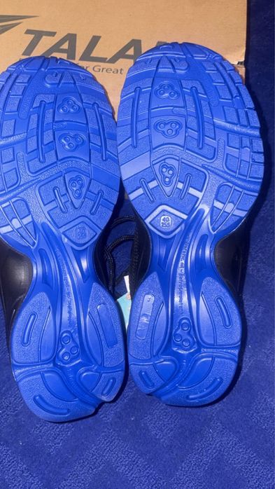 Продам мужскую спец обувь