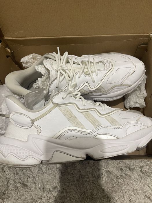 Кроссовки Adidas Ozweego