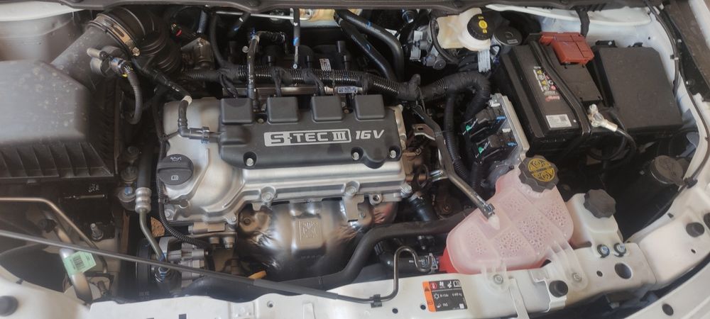 Продам Шевроле кобальт 2020 чистый краска родная