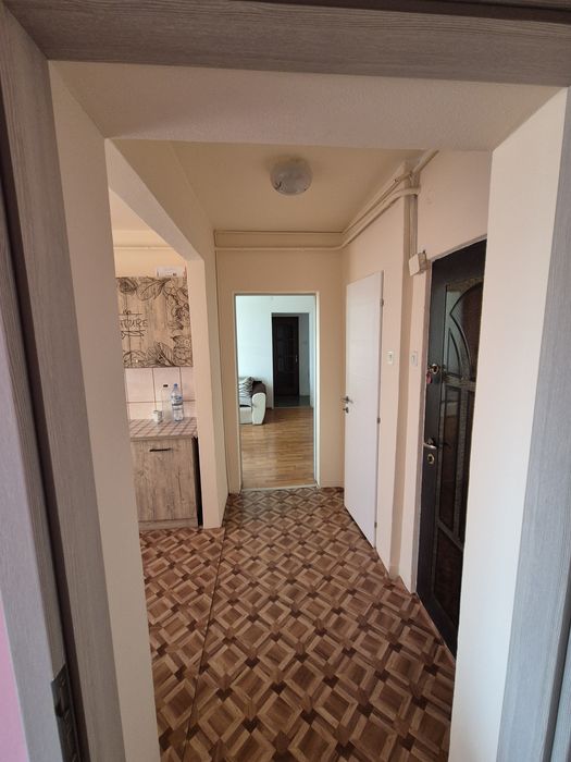 Vand apartament 3 camere Lugoj