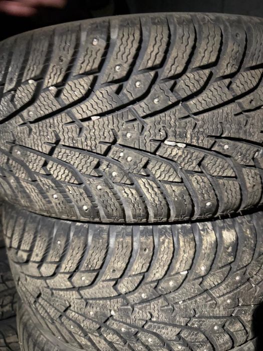 Продам резину Maxxis