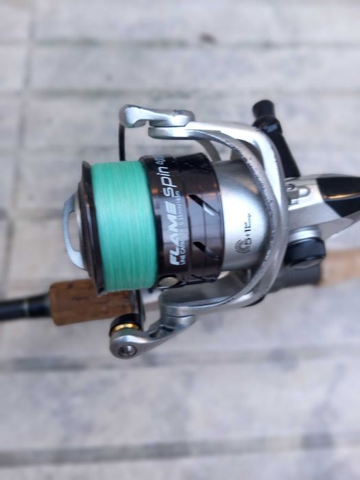 Продавам спининг комплект