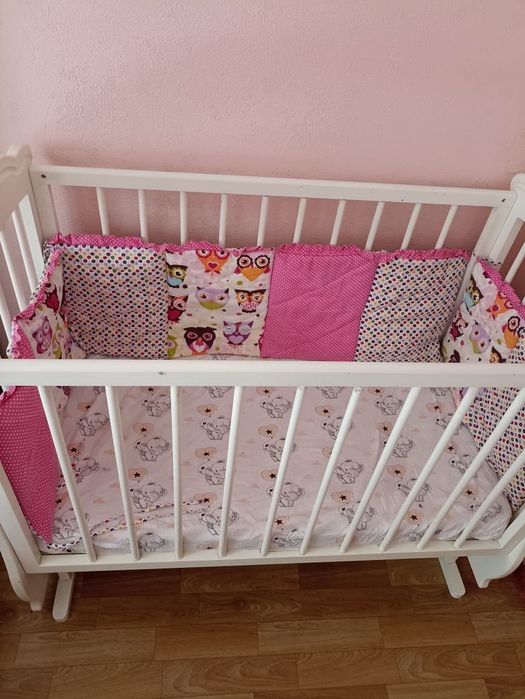 Продам манеж с бортиками