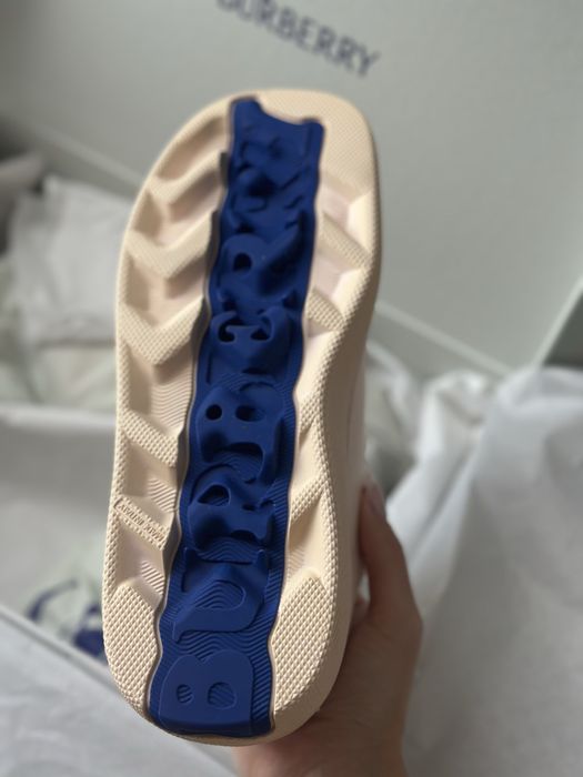 Кецове Burberry 37 номер (sneakers Burberry)