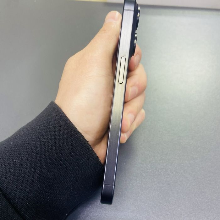 Iphone 15 pro 256 черный