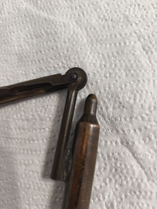 Bricheta Trench Art militară