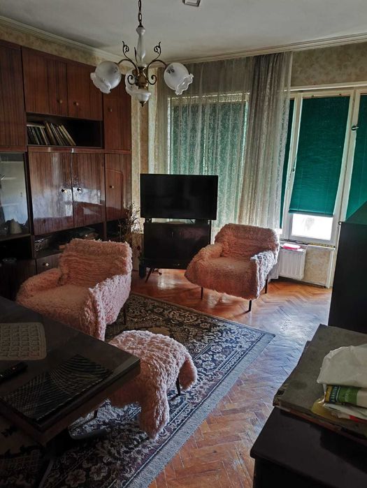 Продава се Четиристаен апартамент в Стара Загора, Център - 92 кв.м за 1131 €/кв.м - Снимка #3