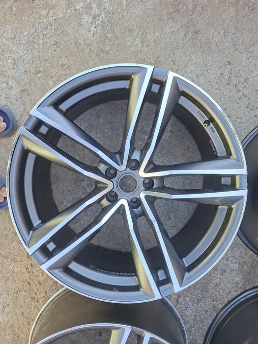 Jante 5×112 R22  in 2 latimi Audi Q7,Q8,SQ8,RS Q8 ,A6,A7