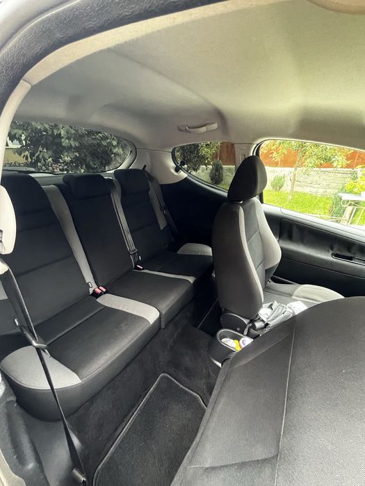 Peugeot 207 2009 1.4 hatchback