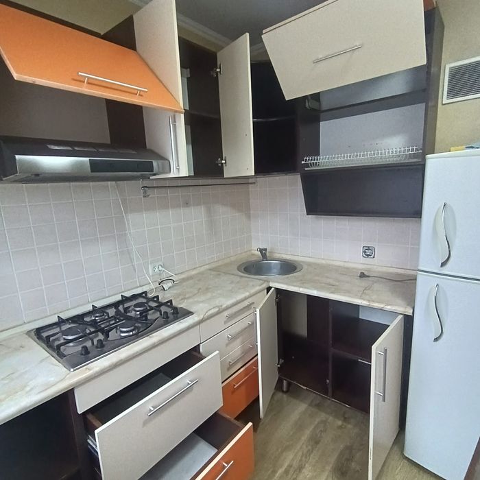 Кухонный гарнитур с техникой