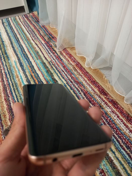 Продается Samsung s9