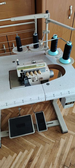 Шевна машина оверлог Rimoldi