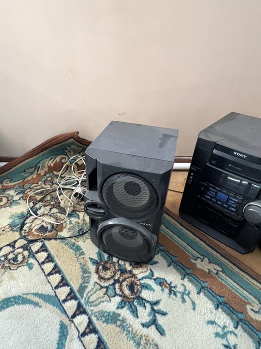 Музыкальный центр