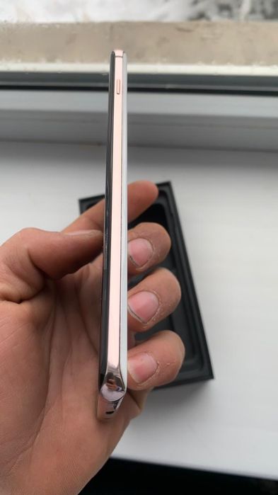 Samsung s10+ память 512гб Обмен на Айфон