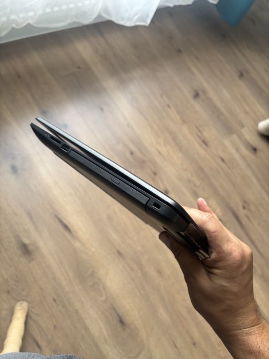 Hp 17,3” • i3 generatia 10• impecabil!