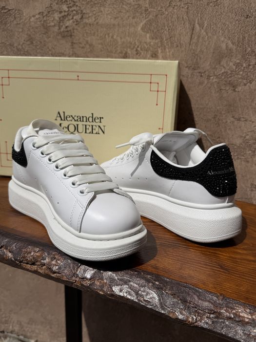 Alexander Mcqueen с камъчета