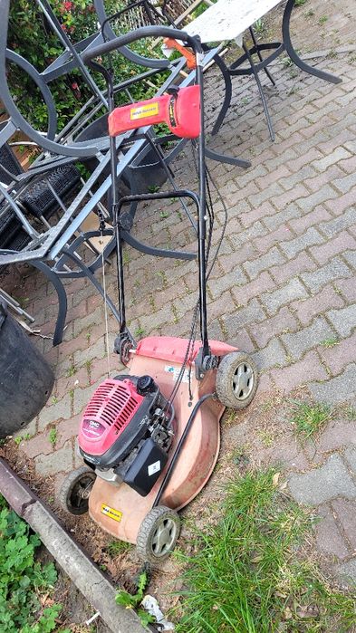 Vând scule grădina