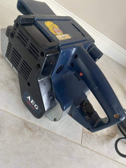 Masina slefiut AEG cu banda smirghel