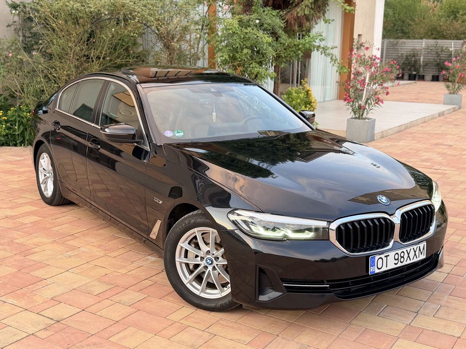 Bmw G30 LCI 2022 520E M-pack interior Trapa ceasuri Camera