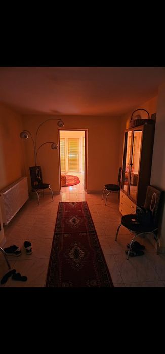 Vand apartament parter barlad