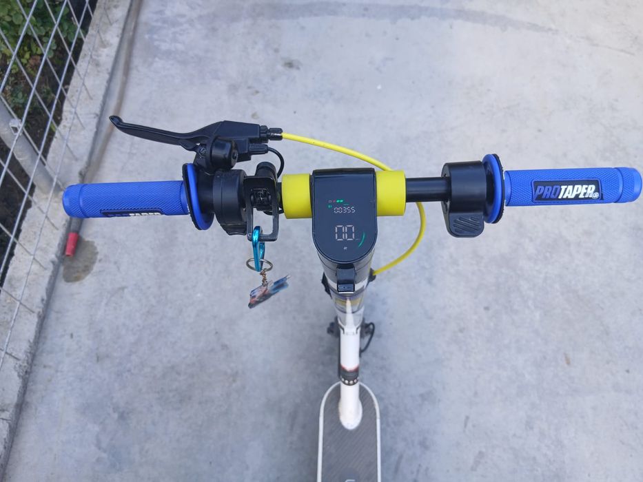 Vând trotinetă electrică lexgo RX9