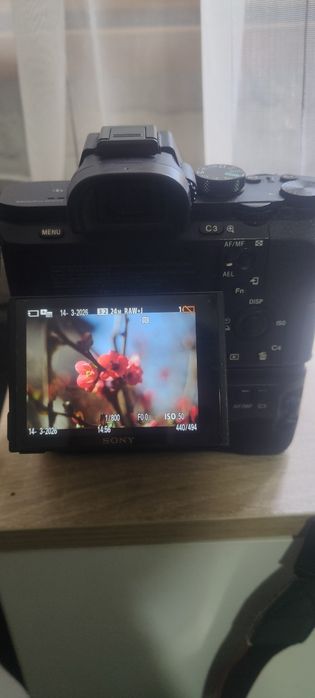Sony A7 II с обектив ttartisan 50mm f2 и батериен грип