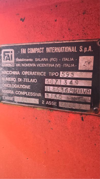 Vand buldoexcavator  Fai-Komatsu