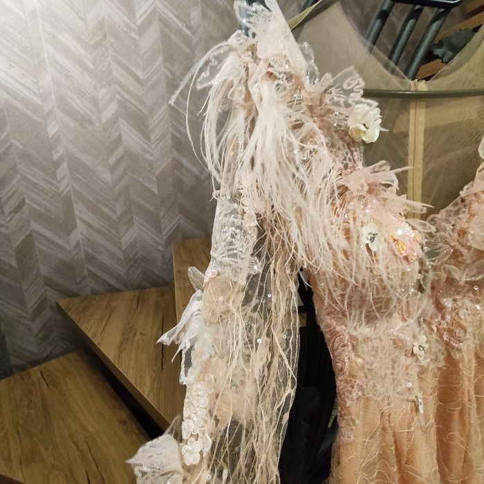 Рокля с аксесоари