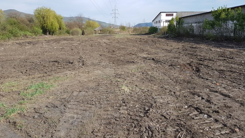 Vand teren intravilan  în Parc Industrial Sieu Magheruș.Plata în rate!