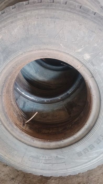 Шина для грузовых машин