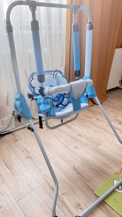 Детская качеля в отличном состоянии