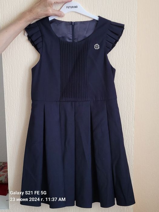 Школьная одежда .