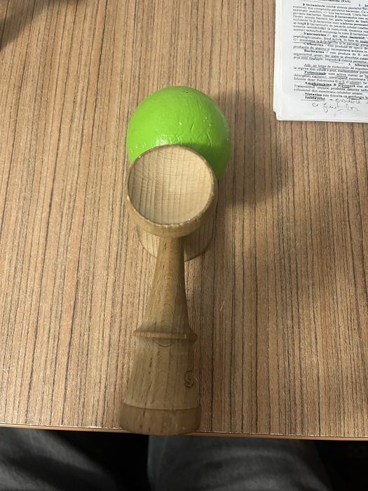 Sweets Prime Solid Green Kendama