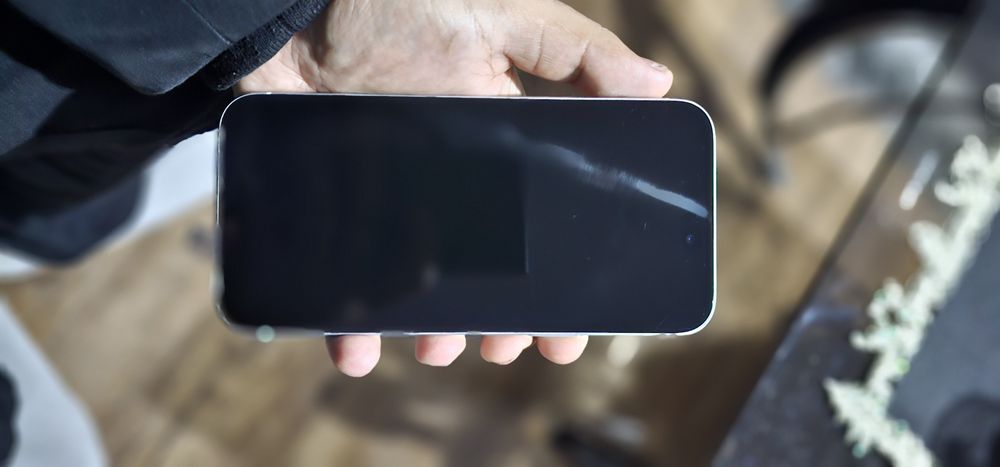 Vand Iphone 15 plus impecabil