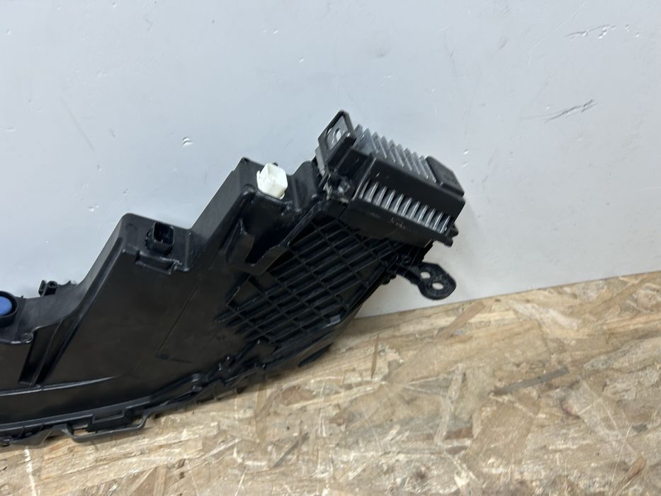 Far faruri bmw G70 i7 full led Swarovski Crystal 2023-2025