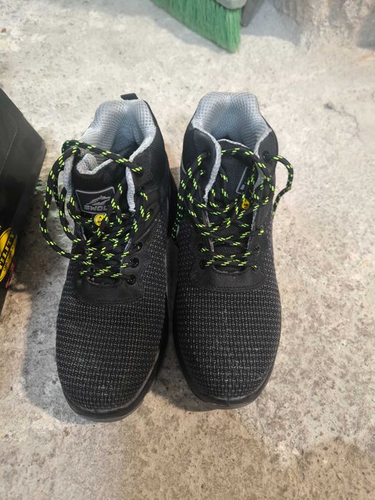 Защитни работни обувки Bwolf и Diadora