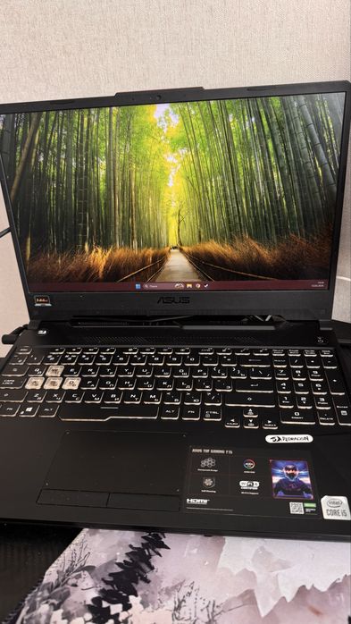 Продаю ноутбук ASUS