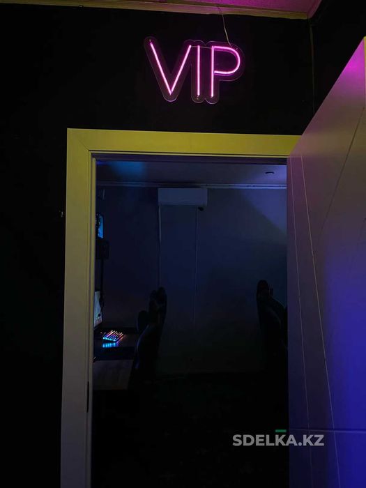 2 компьютерных клуба в центре Алматы