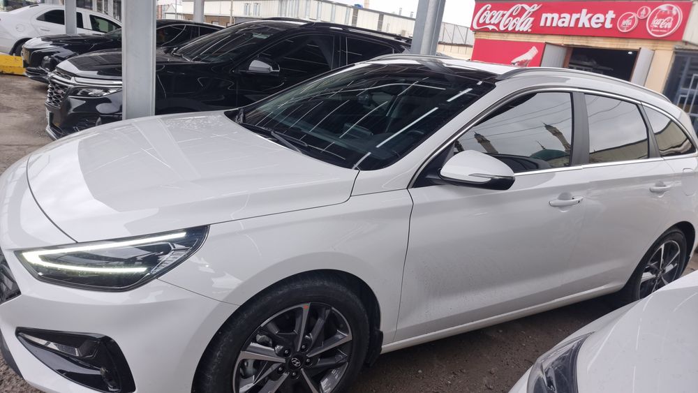 Продаю Hyundai год 2022 свой