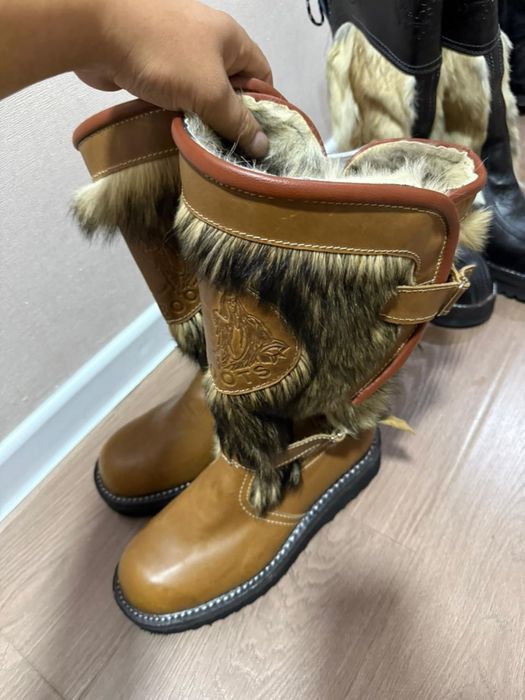 Кожанный Унты с Монголий все размеры есть