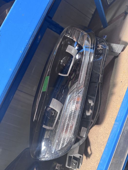 Far stanga pure led renault scenic 4 2018 260609501r