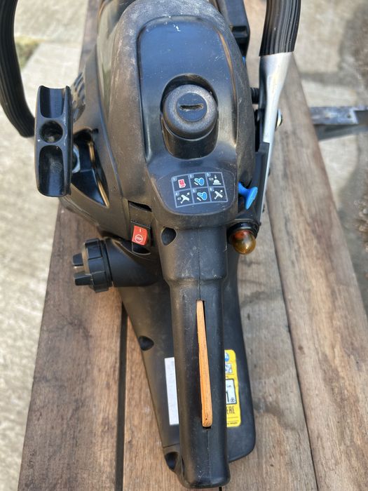 Vând drujbă McCULLOCH