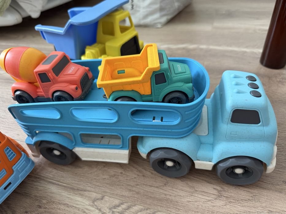 Продам игрушки - машинки