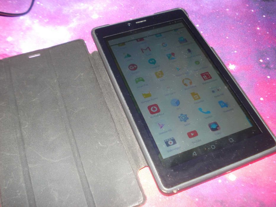 Tableta vodafone VDF 1100 7inch 1gb ram sim card sd