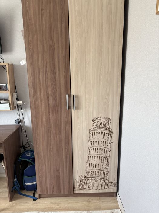 Продам шкаф срочно