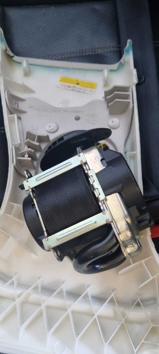 Centura stanga dreapta fata Range Rover Velar dupa masina de europa